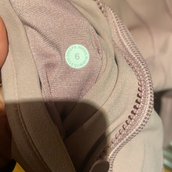 Lulu Lemon Define Jacket - Picture 4 of 6